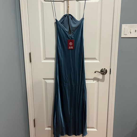 NWT Reformation Yesenia Silk Waves Ibiza Dress Chainlink Halter Backless Formal - Picture 5 of 9